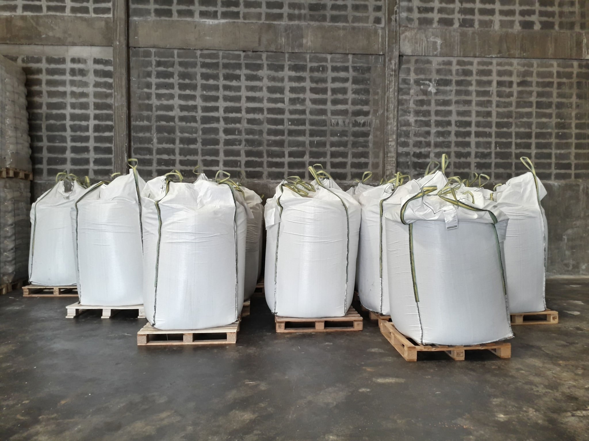 Какие преимущества получает склад сыпучих материалов при использовании биг-бэгов